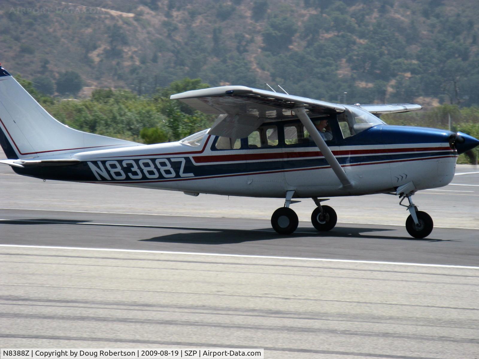 N8388Z, 1963 Cessna 210-5 C/N 205-0388, 1963 Cessna 210-5 (205) UTILINE (fixed gear version of 210C) Continental IO-470-E 260 Hp, landing roll Rwy 22