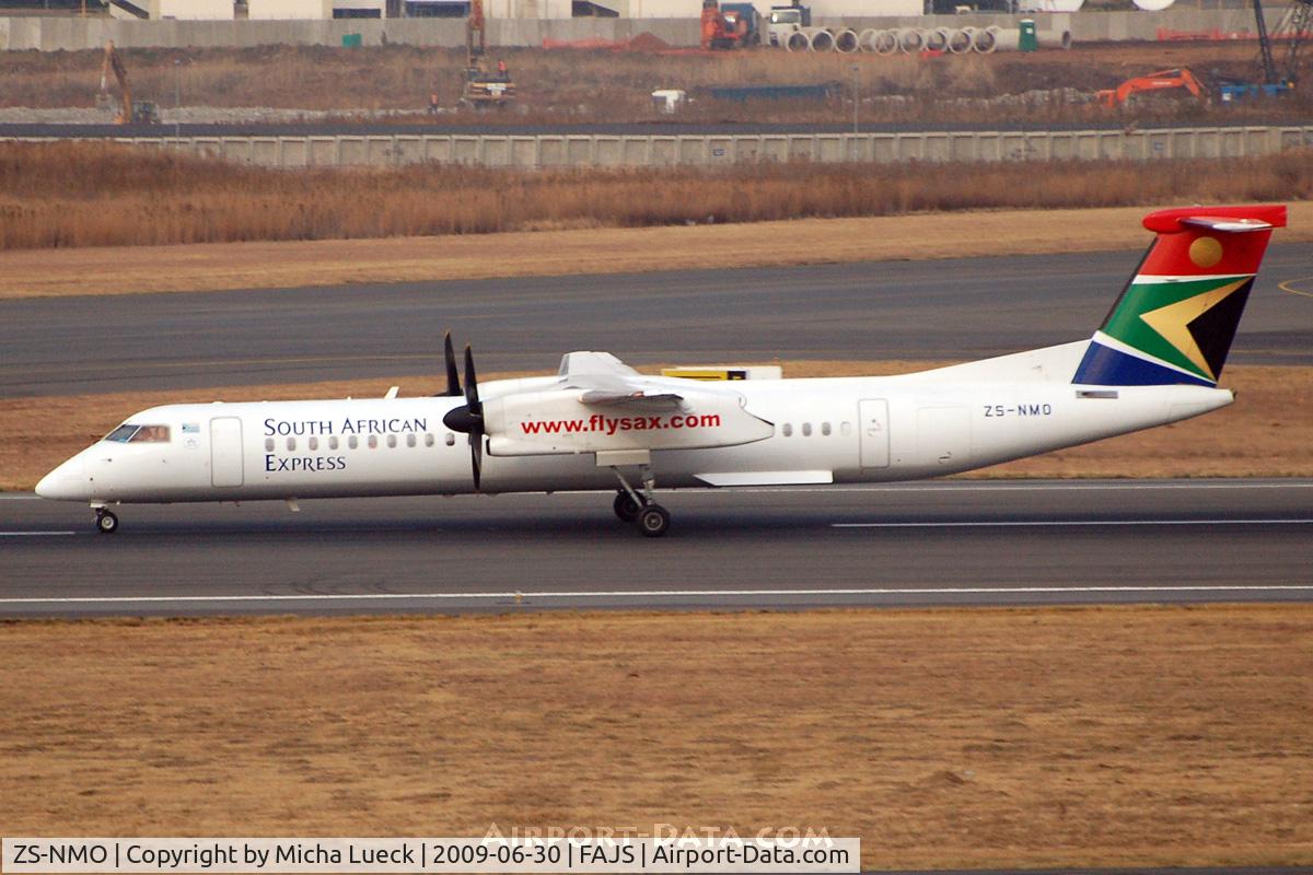 ZS-NMO, 2006 De Havilland Canada DHC-8-402Q Dash 8 C/N 4122, At Jo'burg