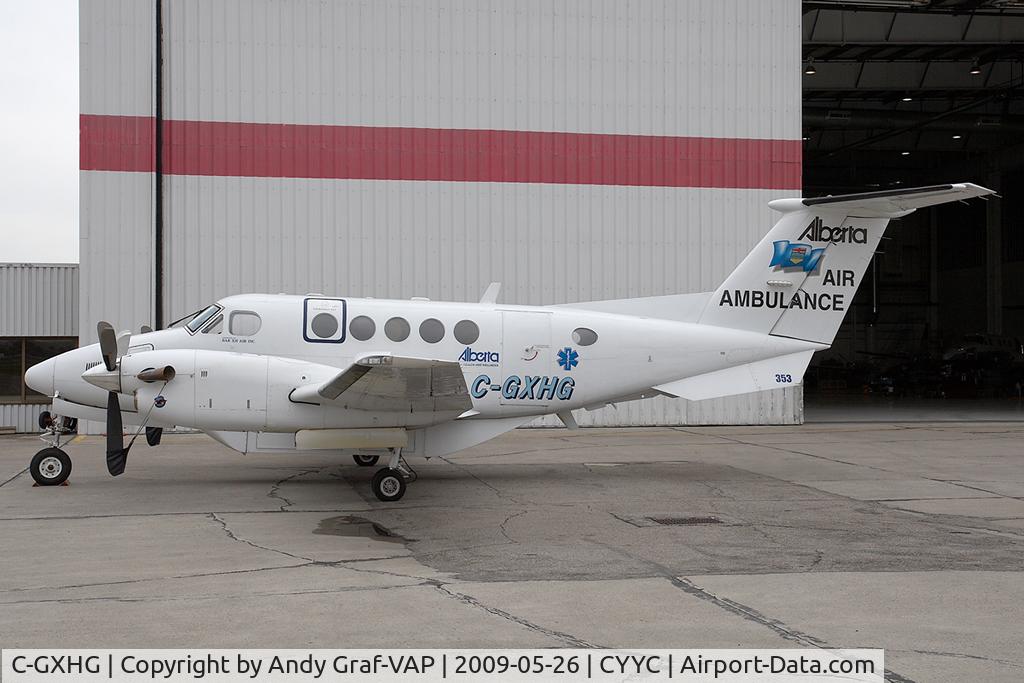 C-GXHG, 1990 Beech B200 King Air C/N BB1383, Air Ambulance Alberta B200