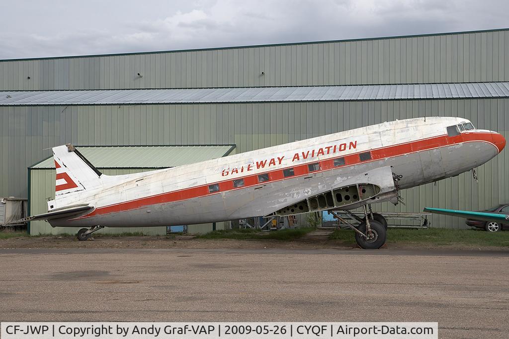 CF-JWP, Douglas DC-3 C/N 9089 (42-32863), Gateway Aviation DC-3
