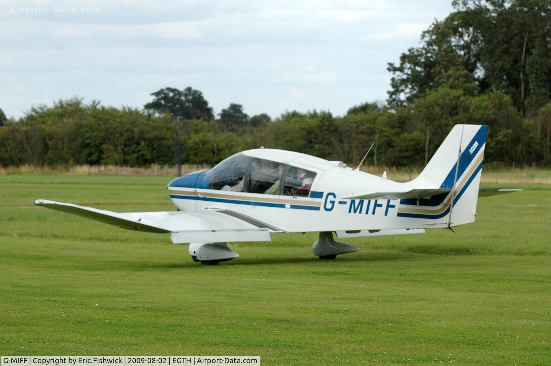 G-MIFF, 1991 Robin DR-400-180 Regent Regent C/N 2076, G-MIFF at Shuttleworth Military Pagent Air Display Aug 09