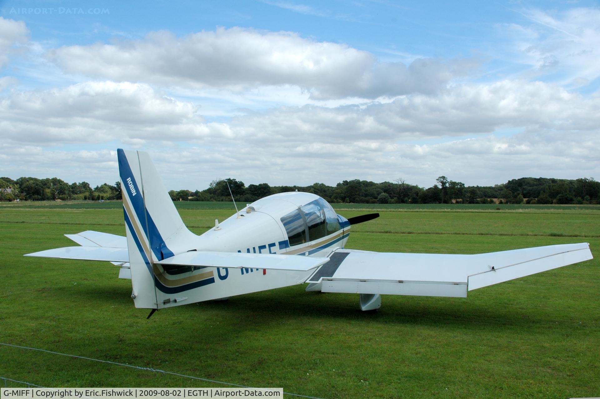 G-MIFF, 1991 Robin DR-400-180 Regent Regent C/N 2076, G-MIFF at Shuttleworth Military Pagent Air Display Aug 09