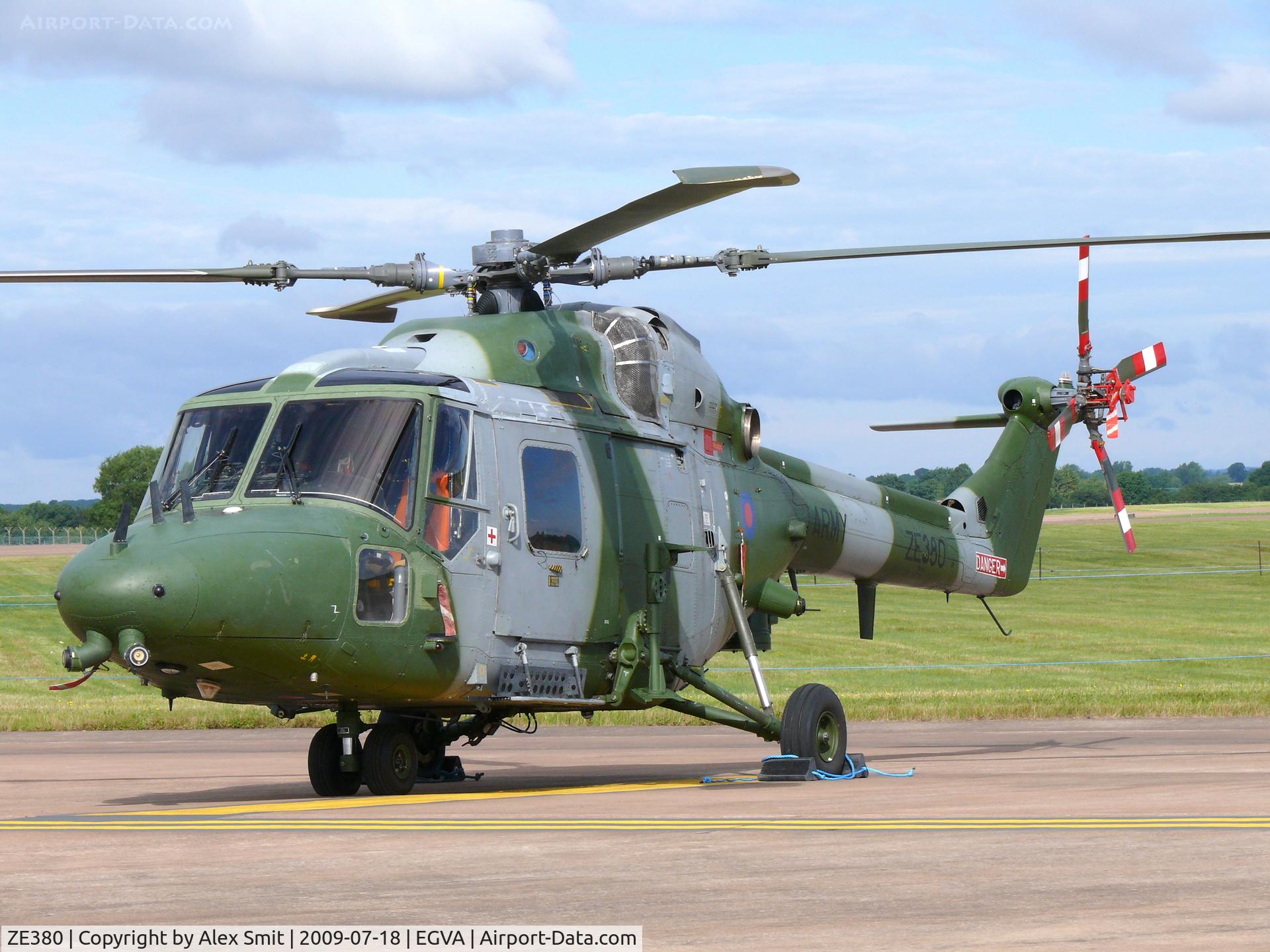ZE380, 1986 Westland Lynx AH.9 C/N 324, Westland Lynx AH9 ZE380 Royal Army