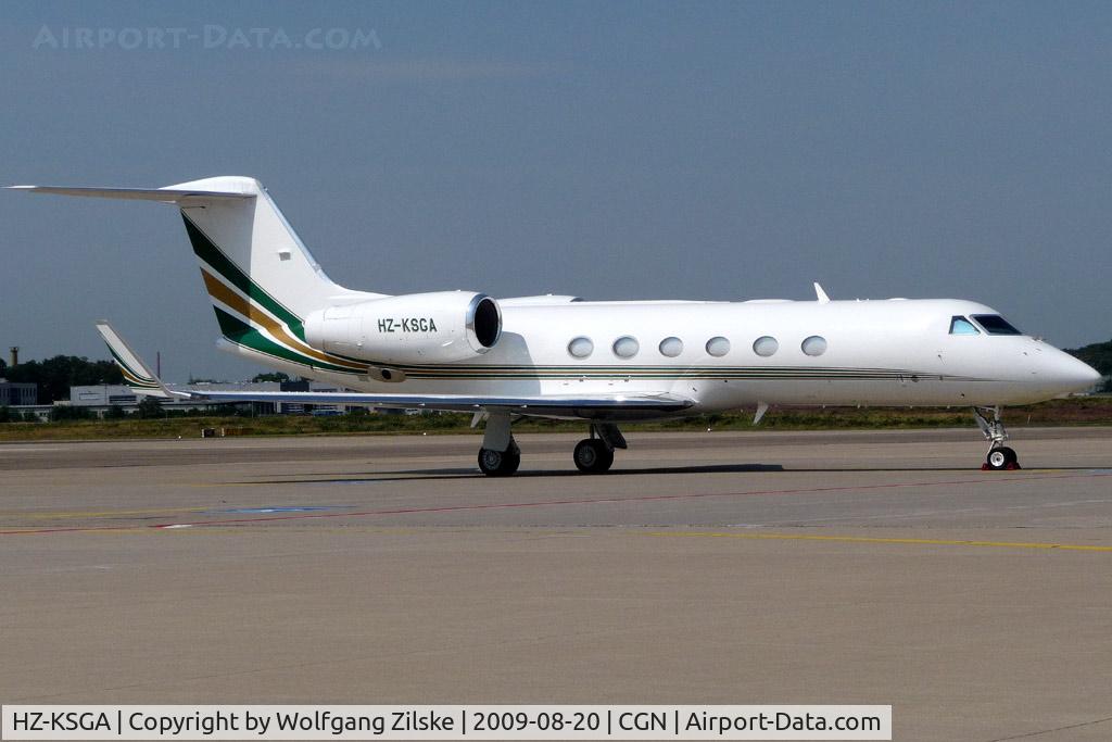 HZ-KSGA, 2007 Gulfstream Aerospace GIV-X (G450) C/N 4079, visitor