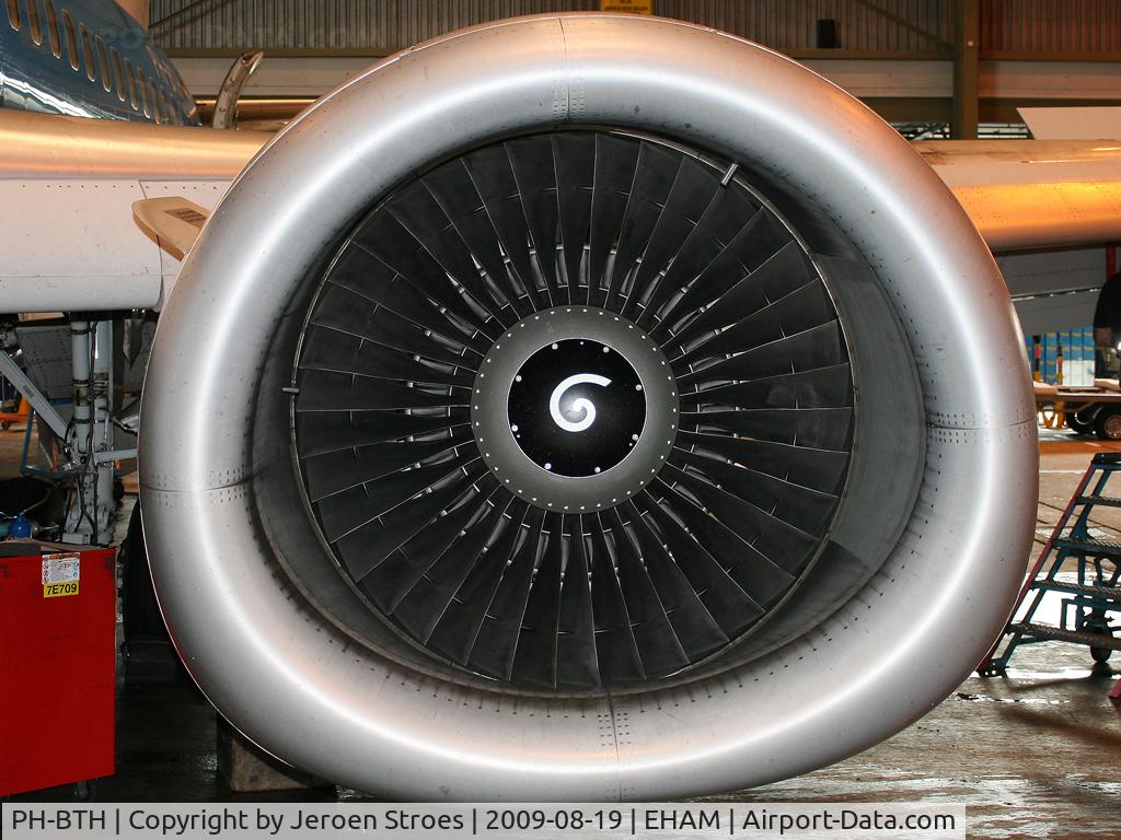 PH-BTH, 1997 Boeing 737-306 C/N 28719, .