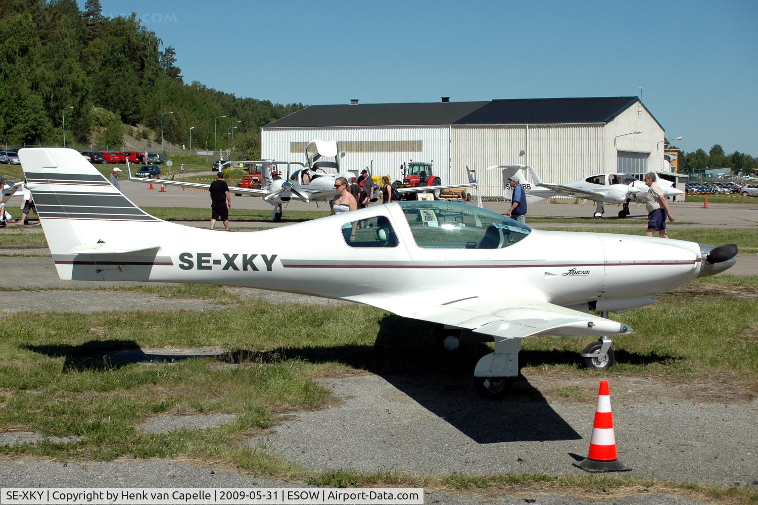 SE-XKY, 1991 Lancair 235 C/N 102-590, Lancair 235 at Västerås Hässlö airport, Sweden.