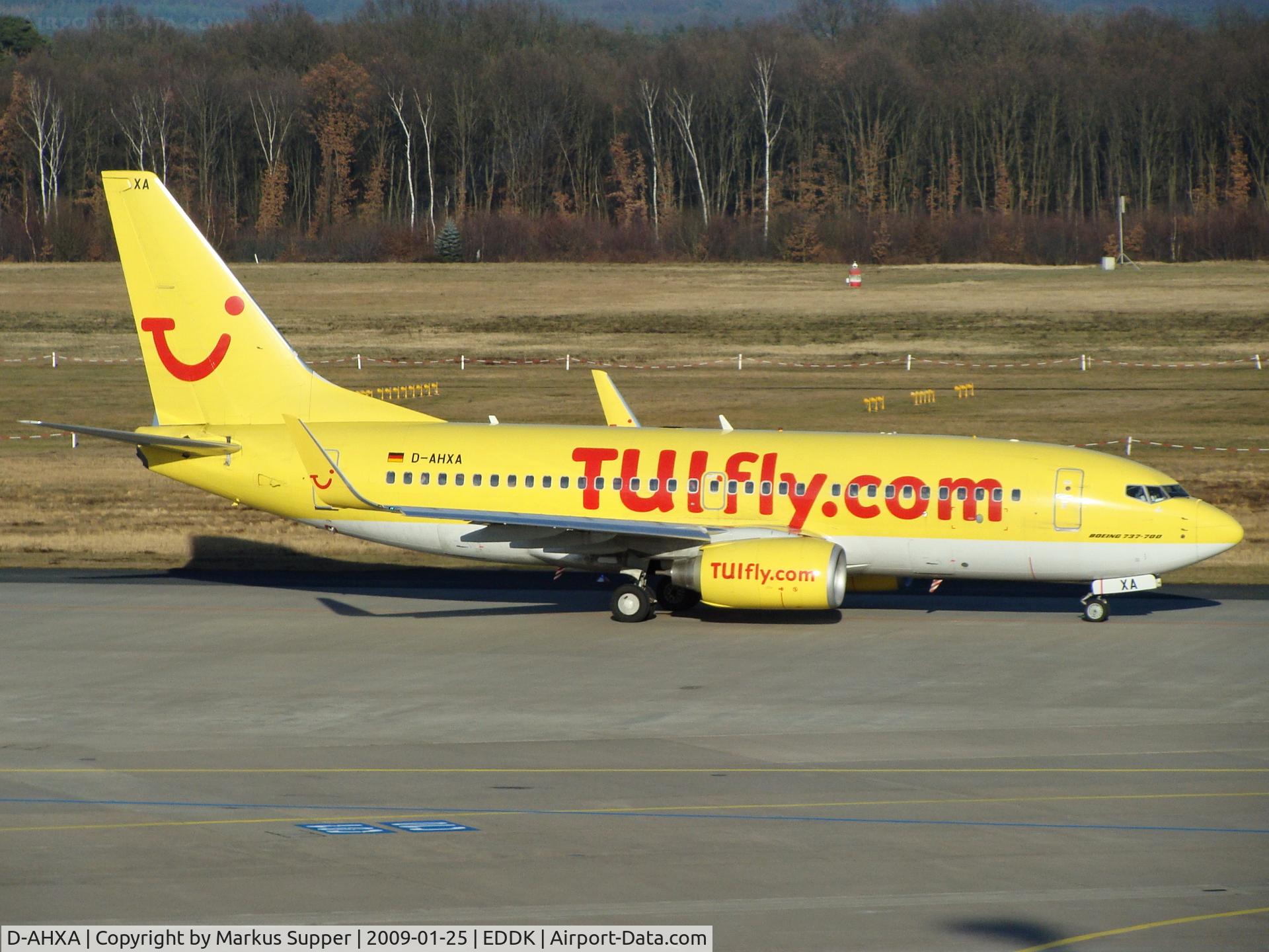 D-AHXA, 2007 Boeing 737-7K5 C/N 30714, D-AHXA taxiing to the runway