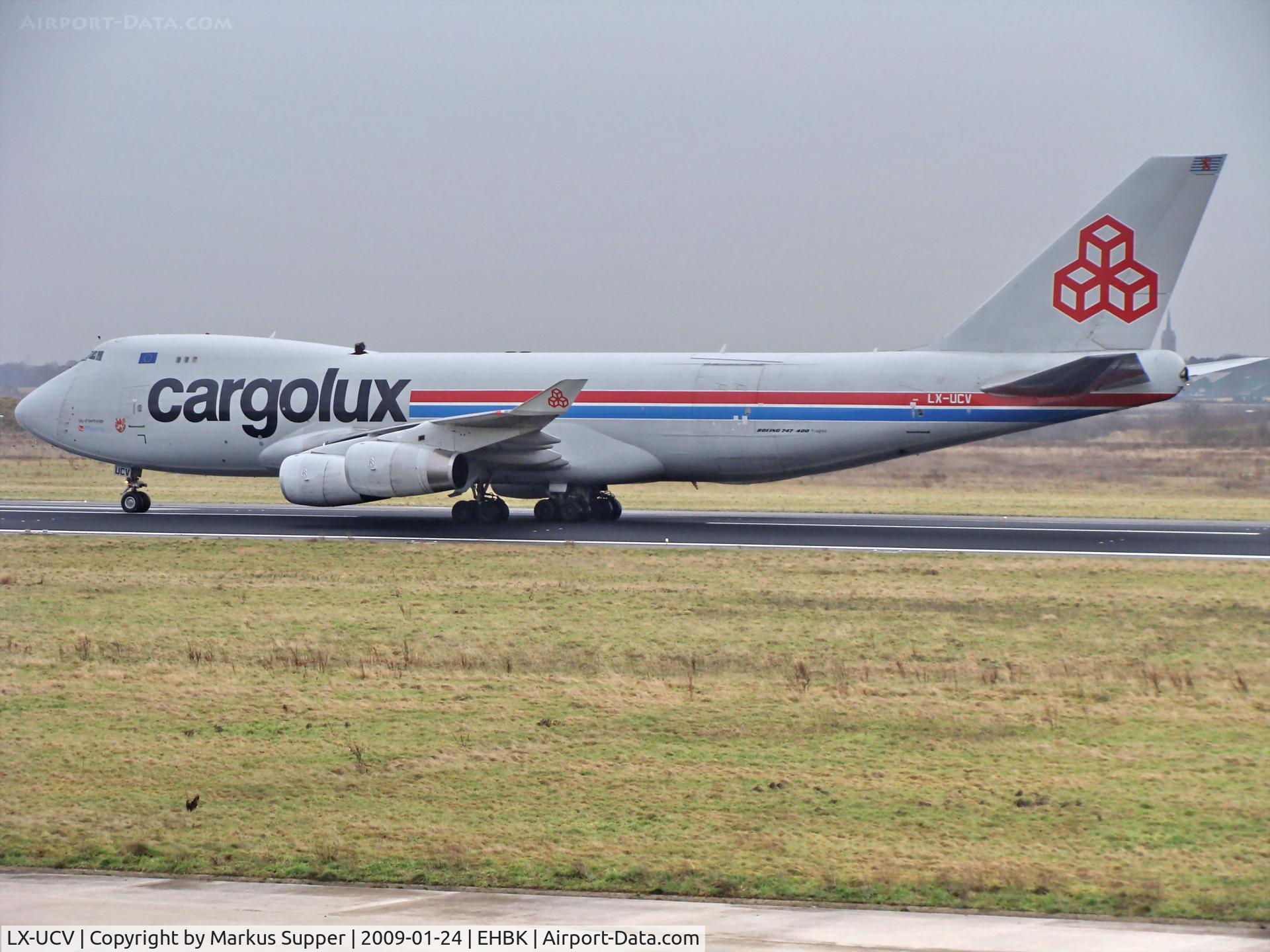 LX-UCV, 2004 Boeing 747-4R7F/SCD C/N 33827, After landing from Nairobi
