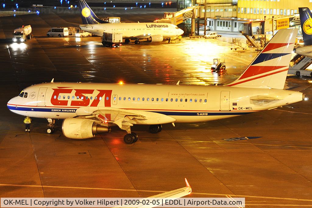 OK-MEL, 2007 Airbus A319-112 C/N 3094, at dus