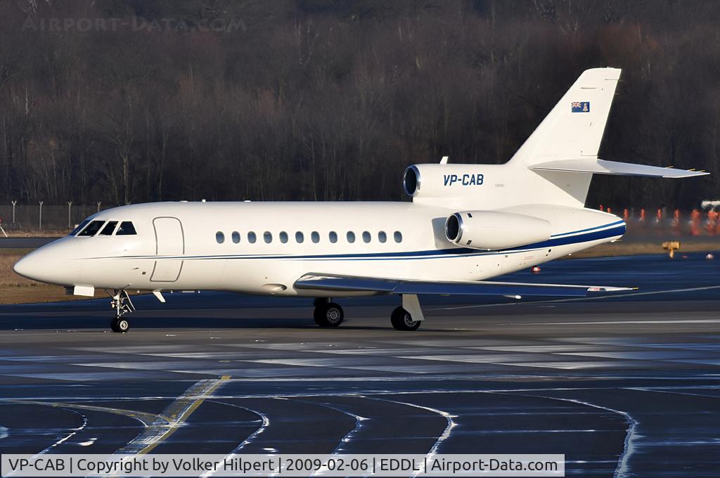 VP-CAB, 1994 Dassault Falcon 900 C/N 101, at dus
