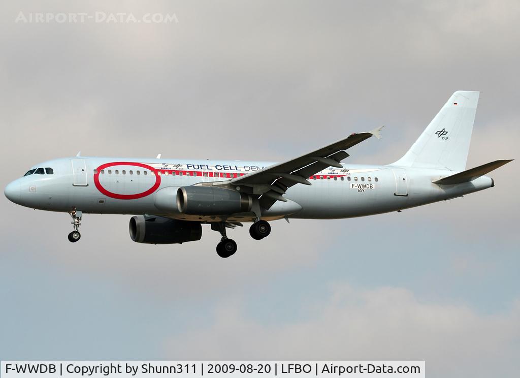 F-WWDB, 1997 Airbus A320-232 C/N 659, With 