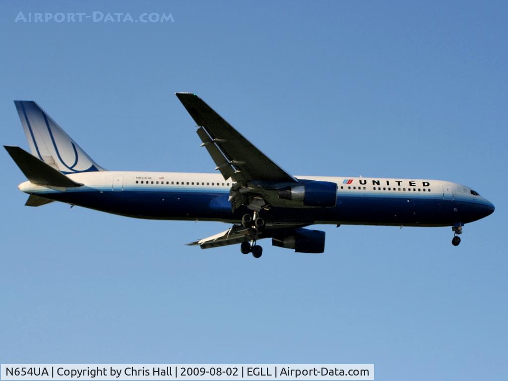 N654UA, 1992 Boeing 767-322ER C/N 25392, United Airlines