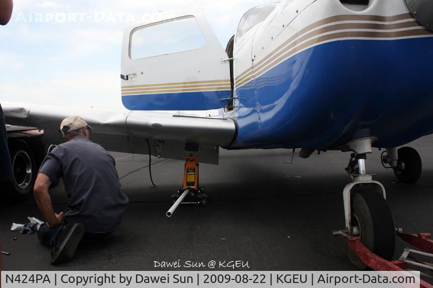 N424PA, 2001 Piper PA-28-181 Archer C/N 2843468, Crash landing @ KGEU