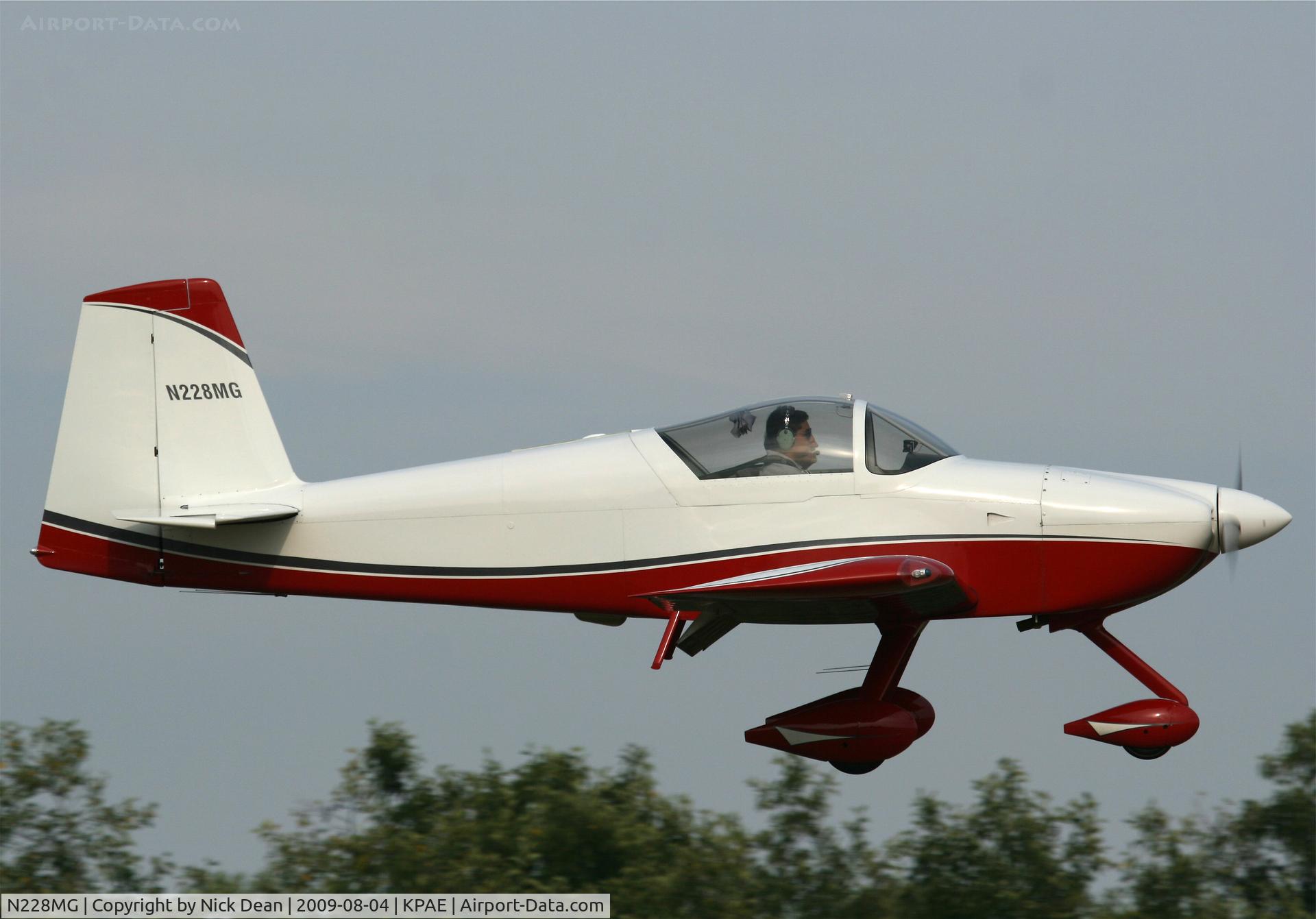 N228MG, 2005 Vans RV-7A C/N 71045, KPAE