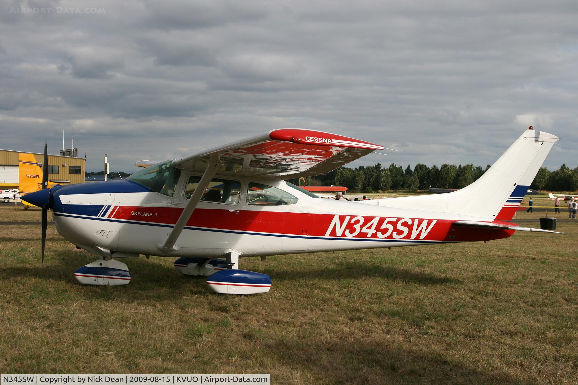 N345SW, Cessna 182 Skylane C/N 18265371, KVUO