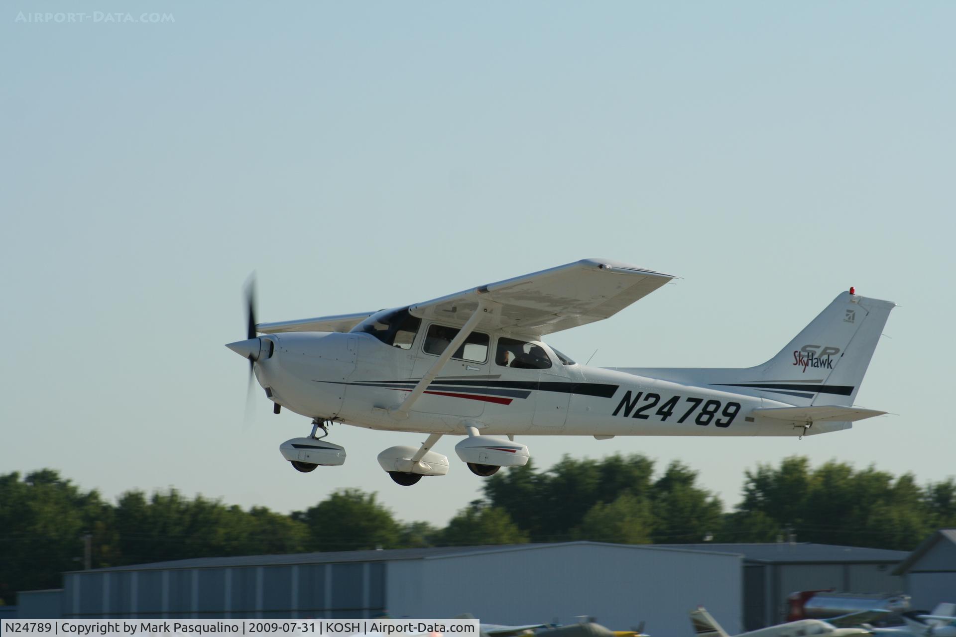 N24789, 2001 Cessna 172S C/N 172S8805, Cessna 172S