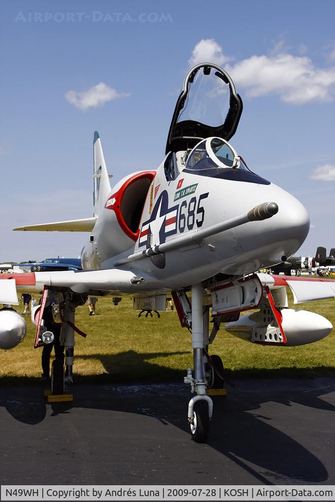 N49WH, 1959 Douglas A-4B Skyhawk C/N 11366, Seen in Oshkosh Airventure 2009