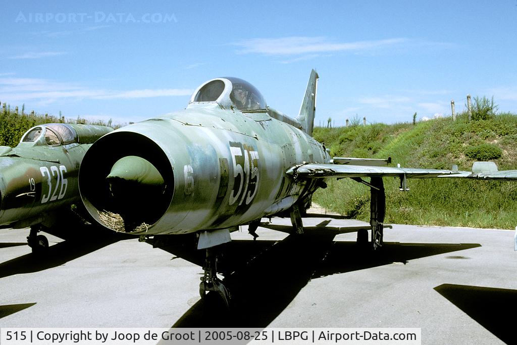 515, Mikoyan-Gurevich MiG-21F-13 C/N 1015, This aircraft hasn't been flying for quite a while: it has a birds nest in the intake.