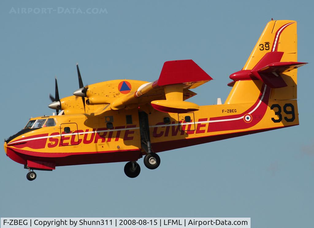 F-ZBEG, Canadair CL-215-6B11 CL-415 C/N 2015, Landing rwy 32R