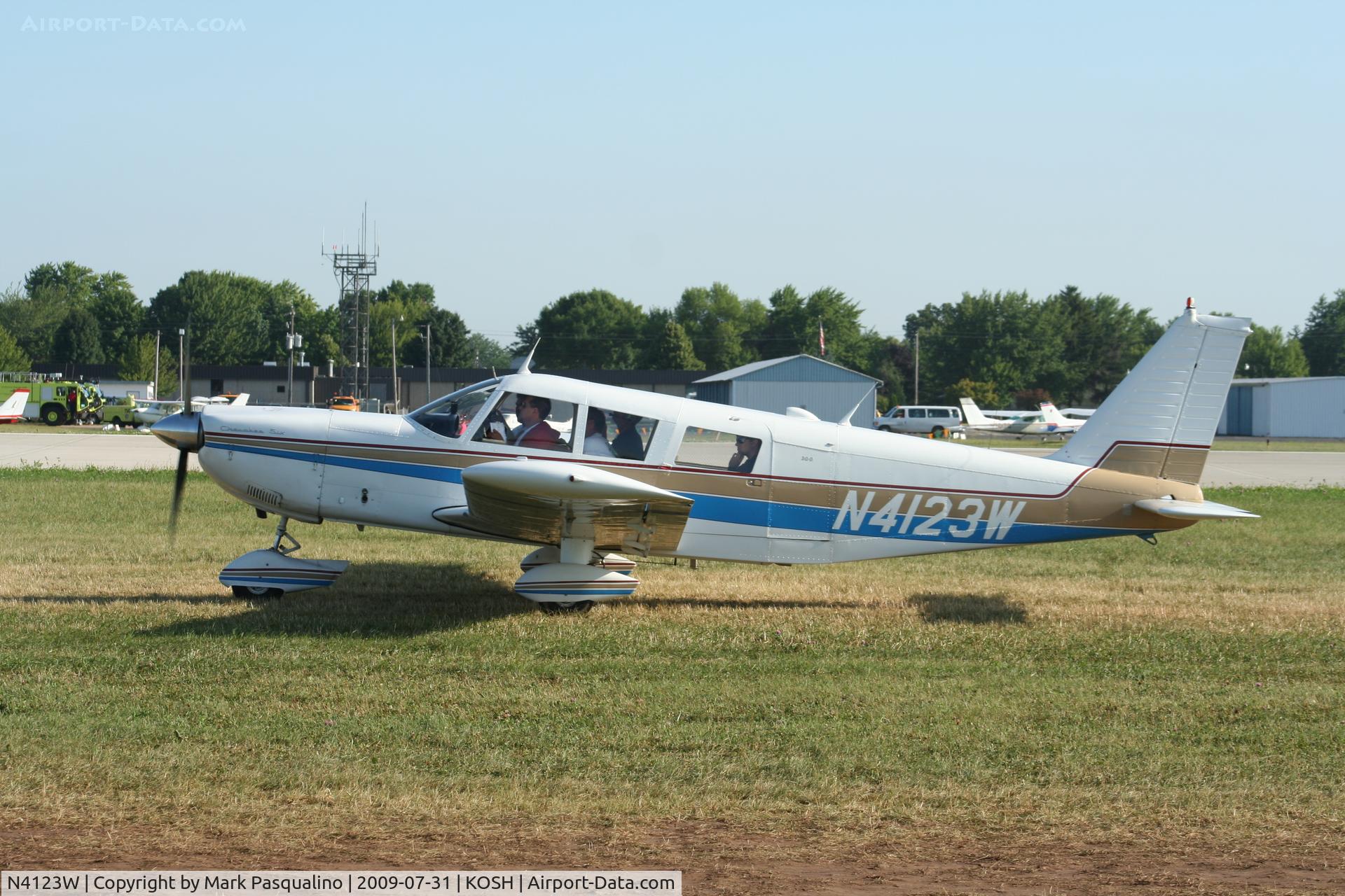N4123W, Piper PA-32-300 Cherokee Six C/N 32-40187, Piper PA-32-300