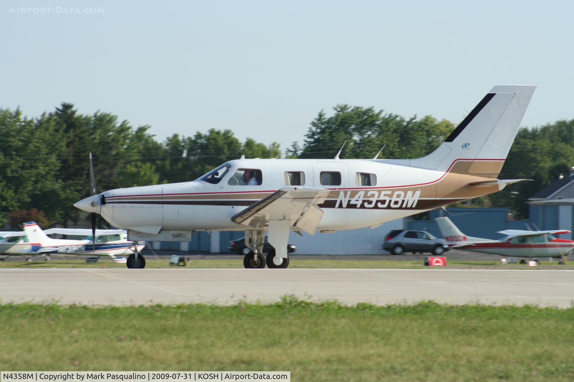 N4358M, 1984 Piper PA-46-310P Malibu C/N 46-8408048, Piper PA-46-310P