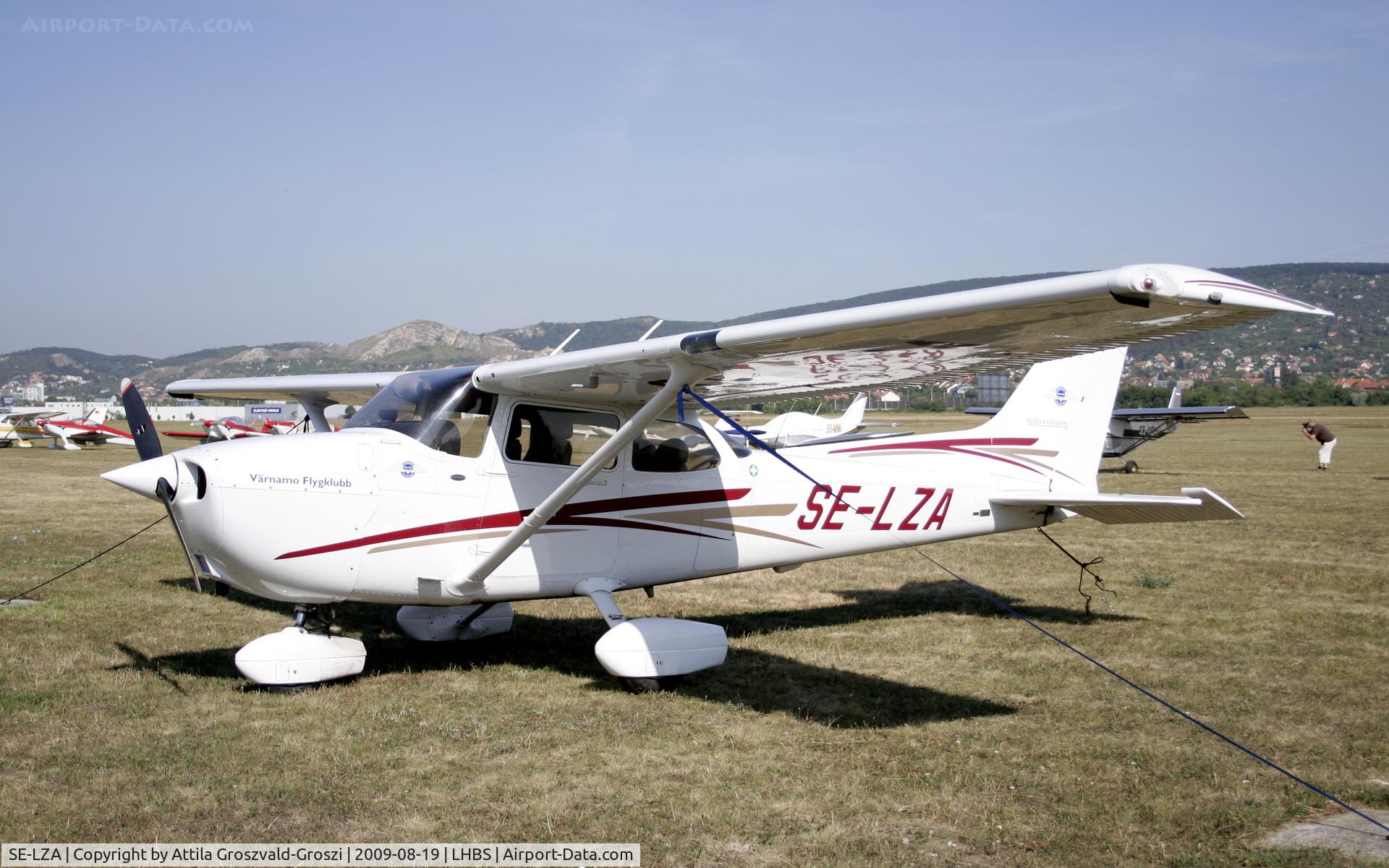 SE-LZA, Cessna 172R C/N 17281241, Budaörs-Airport  Hungary-LHBS