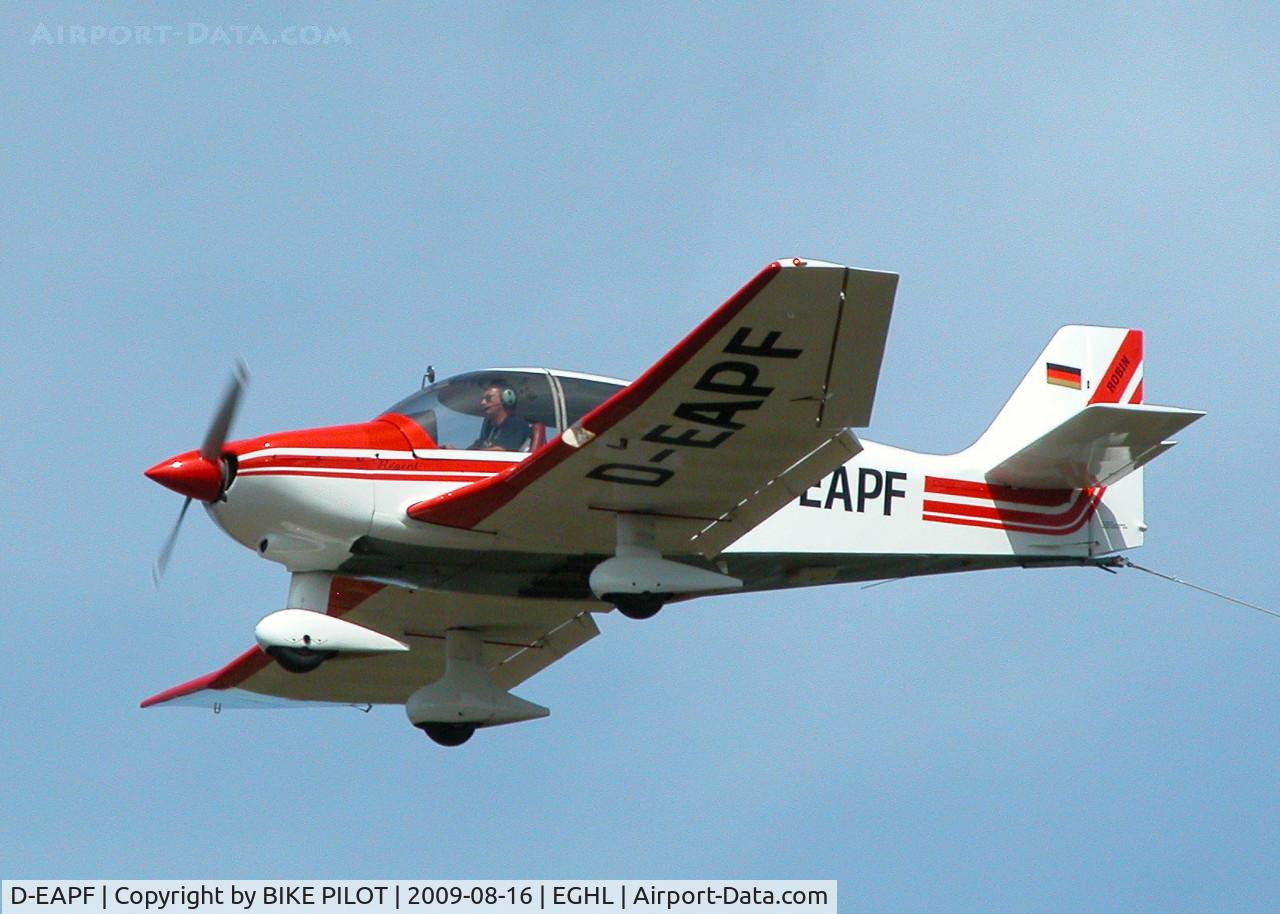 D-EAPF, Robin DR-400-180R Remorqueur Regent C/N 1630, GLIDER TUG RETURNING FOR ANOTHER PICK UP DURING COMPETITIONS AT LASHAM