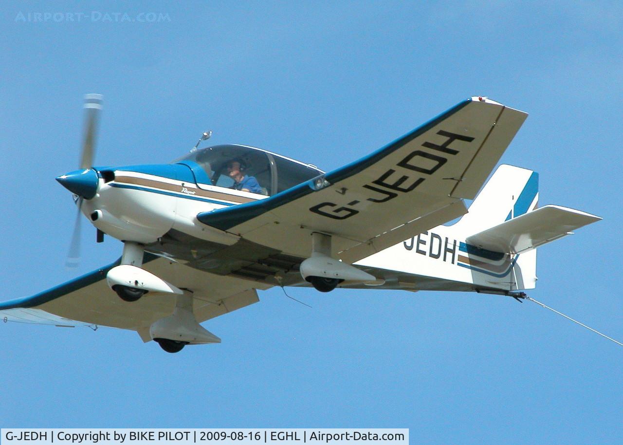 G-JEDH, 1997 Robin DR-400-180 Regent Regent C/N 2343, GLIDER TUG RETURNING FOR ANOTHER PICK UP DURING COMPETITIONS AT LASHAM