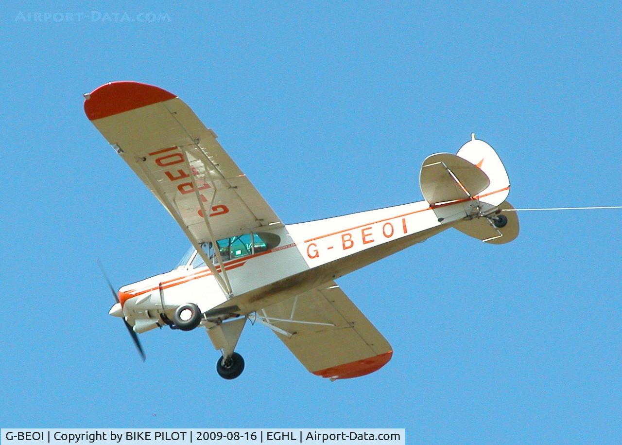 G-BEOI, 1976 Piper PA-18-150 Super Cub C/N 18-7709028, GLIDER TUG RETURNING FOR ANOTHER PICK UP DURING COMPETITIONS AT LASHAM