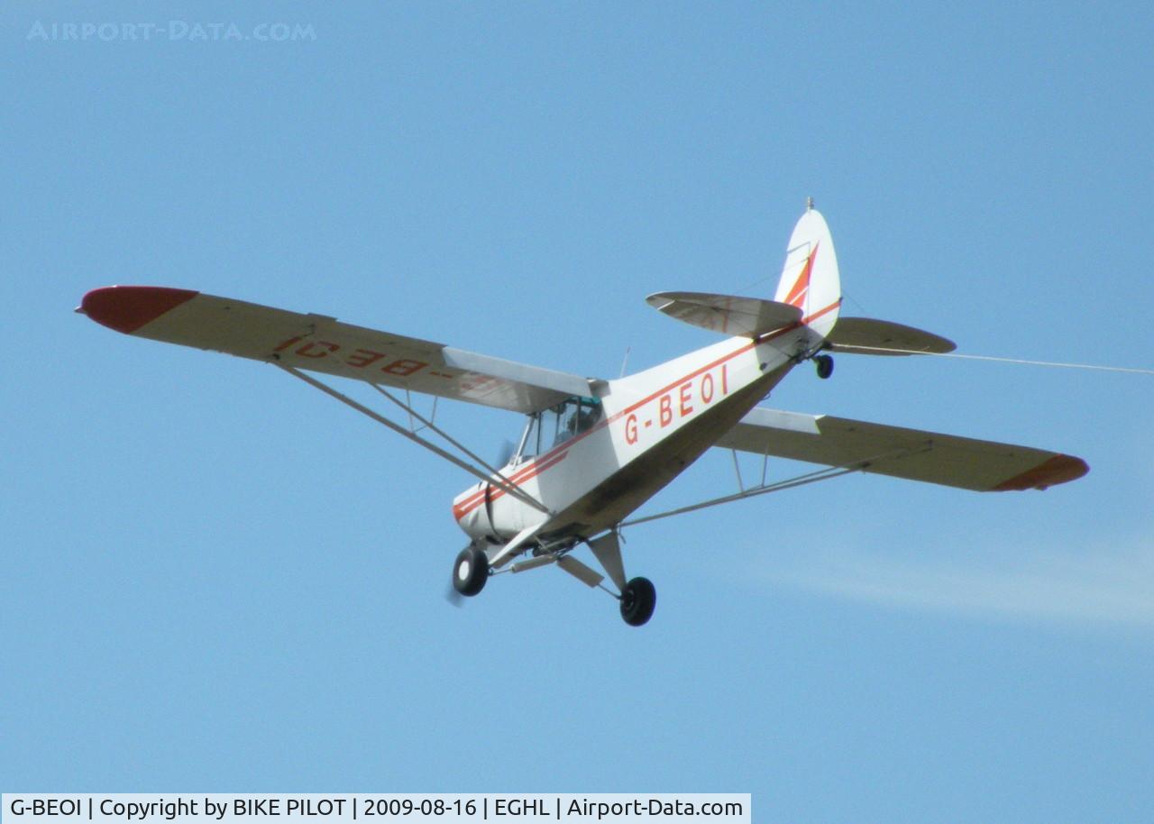 G-BEOI, 1976 Piper PA-18-150 Super Cub C/N 18-7709028, GLIDER TUG RETURNING FOR ANOTHER PICK UP DURING COMPETITIONS AT LASHAM
