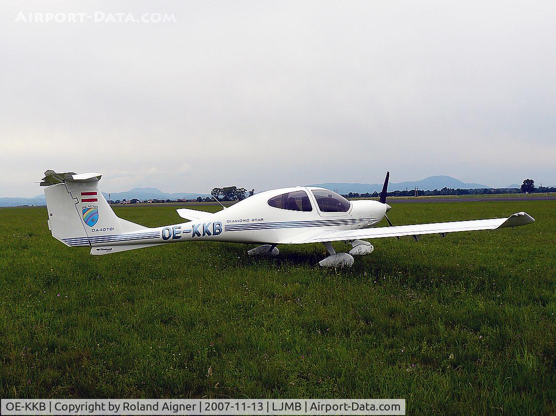 OE-KKB, 2004 Diamond DA-40D Diamond Star C/N D4.095, Some vistitors comes with private planes.