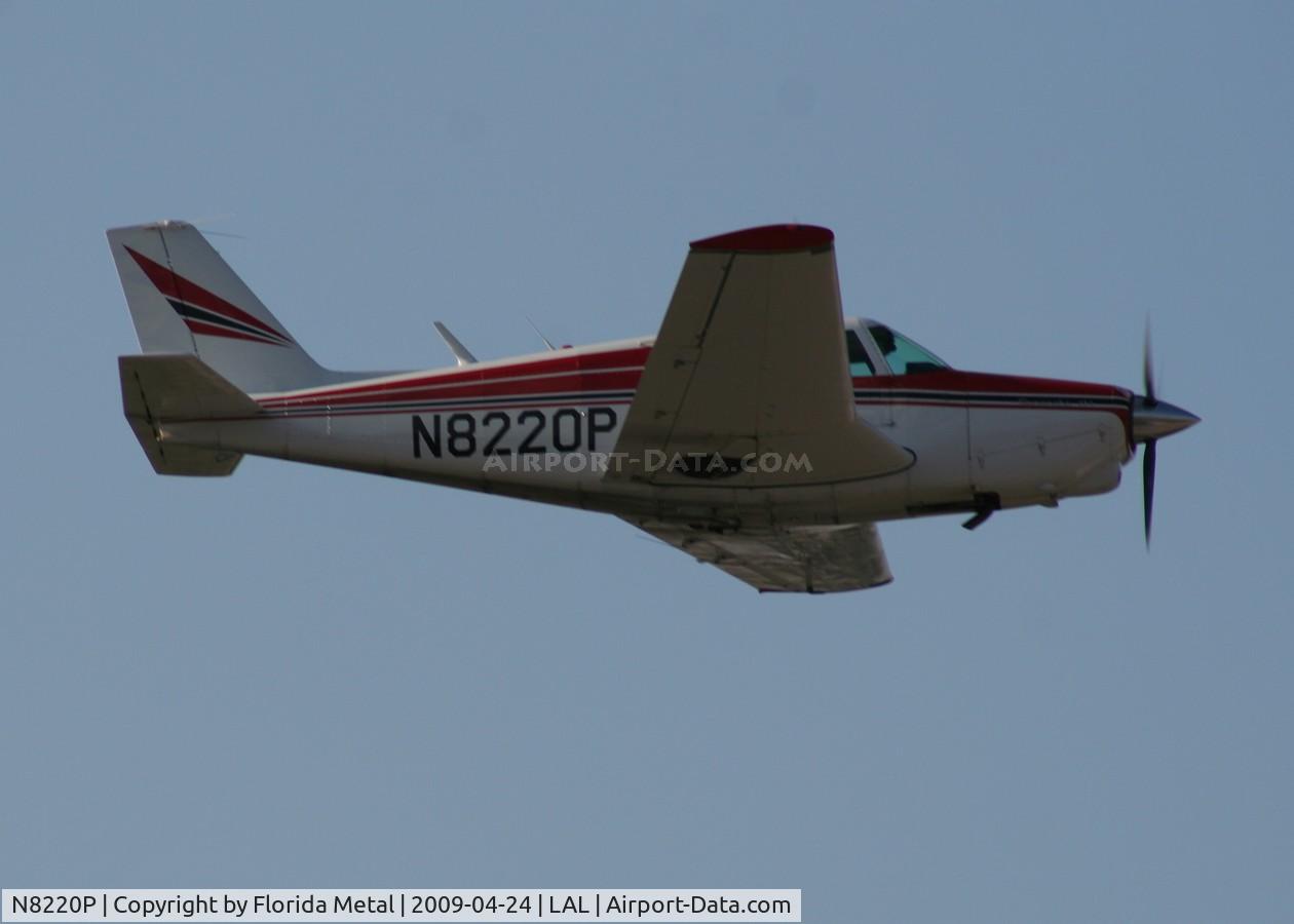 N8220P, 1963 Piper PA-24-250 Comanche C/N 24-3473, Piper PA-24-250