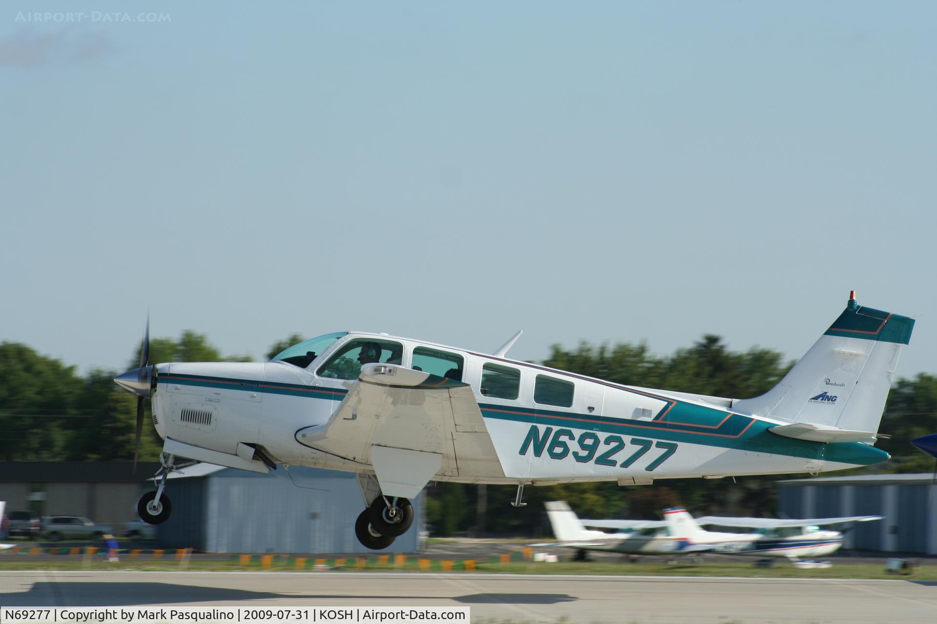 N69277, 1984 Beech 36 Bonanza C/N E-2148, Beech A36