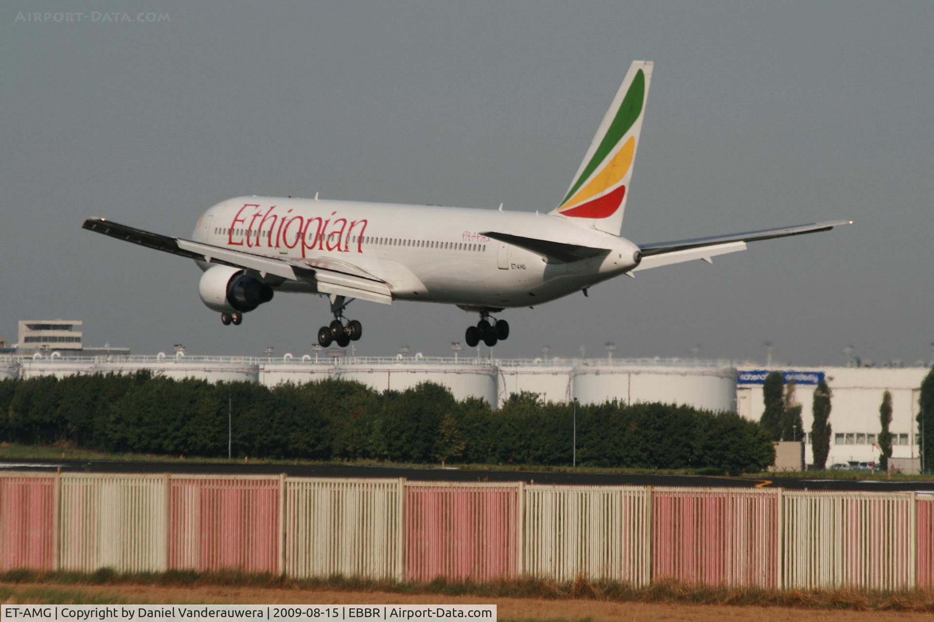 ET-AMG, 2000 Boeing 767-3BG/ER C/N 30566, several seconds before landing on rwy 25L