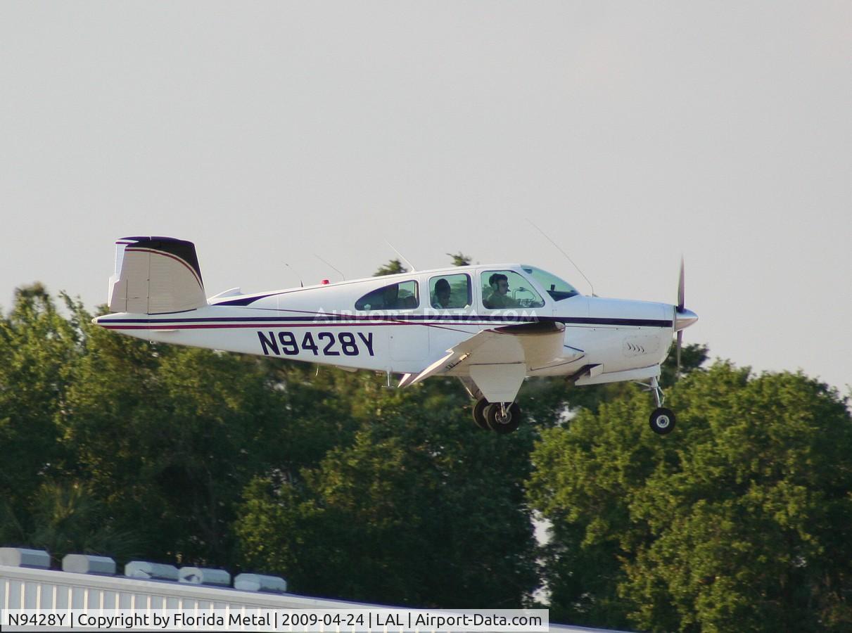 N9428Y, 1960 Beech N35 Bonanza C/N D-6606, Beech N35