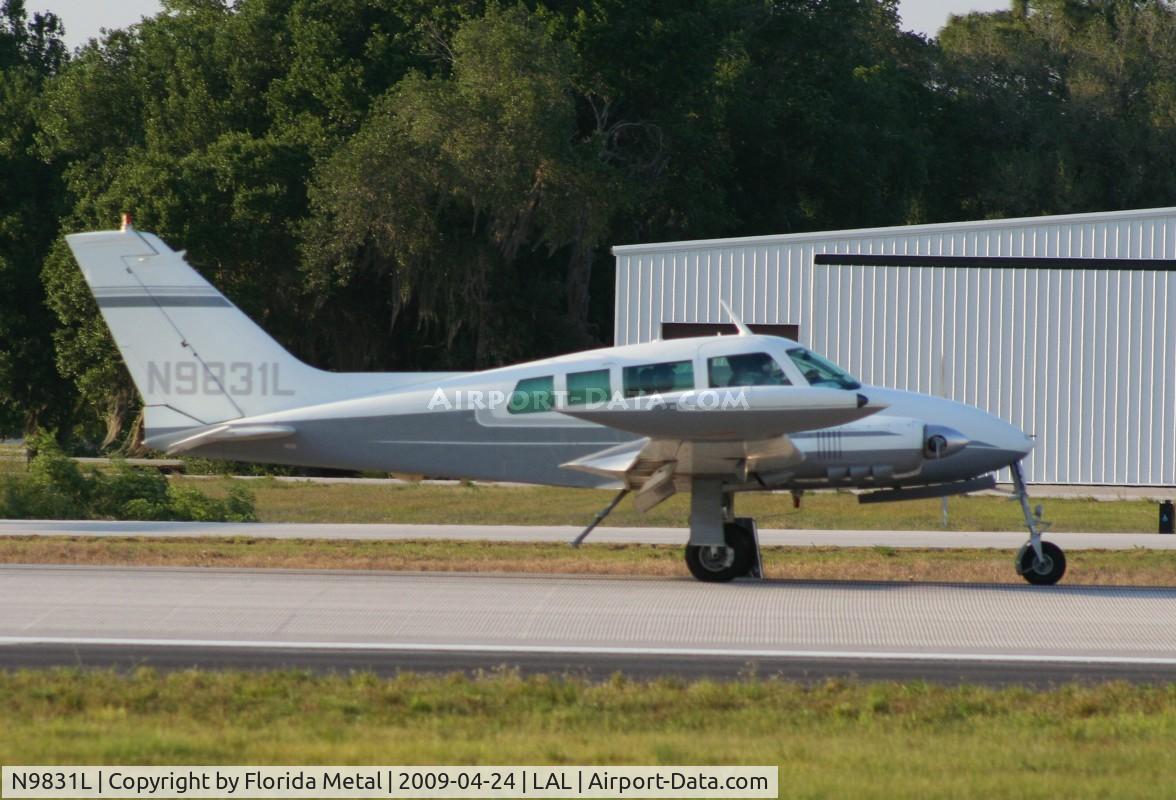 N9831L, 1963 Cessna 320B Skyknight C/N 320B0031, Cessna 320B