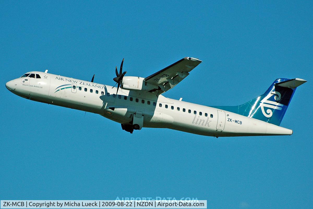 ZK-MCB, 1999 ATR 72-212A C/N 598, Climbing out of Dunedin