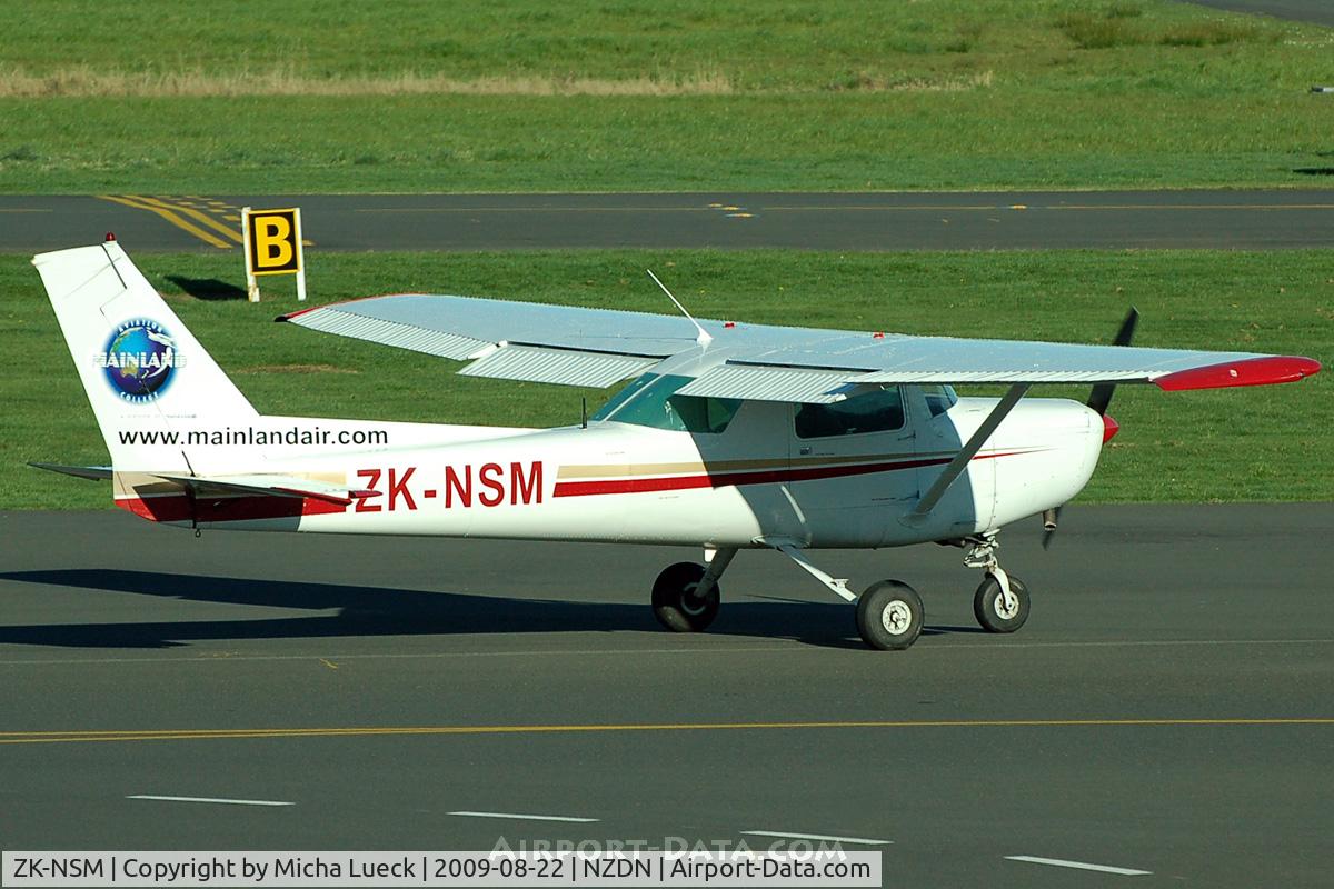ZK-NSM, 1989 Saab 340A C/N 340A-144, At Dunedin