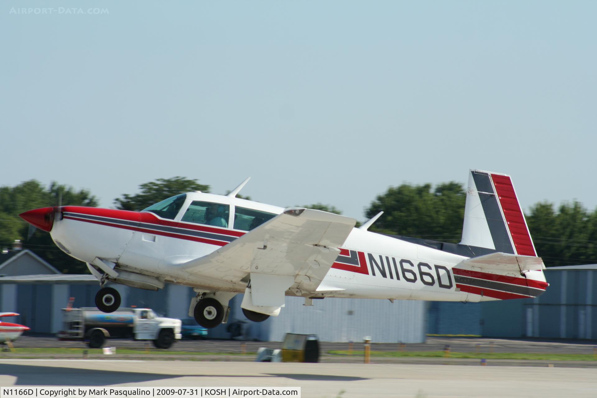 N1166D, 1983 Mooney M20K C/N 25-0720, Mooney M20K