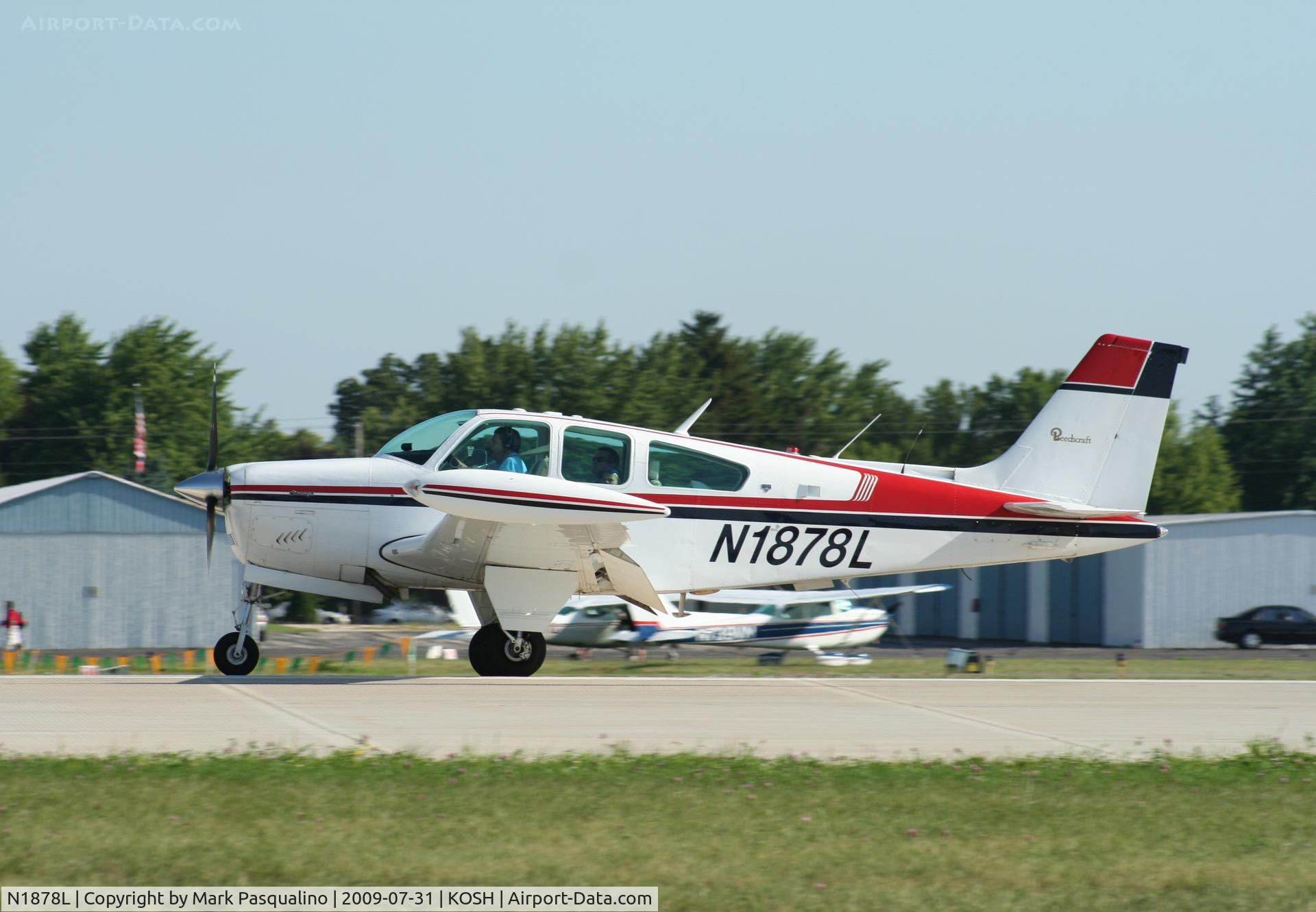 N1878L, 1976 Beech F33A Bonanza C/N CE-651, Beech F33A