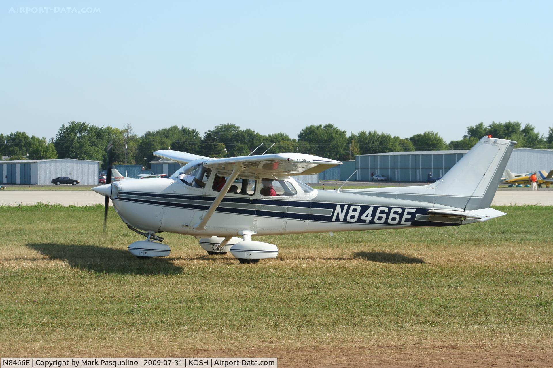 N8466E, Cessna 172N C/N 17272207, Cessna 172N