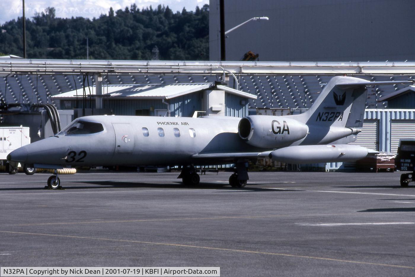 N32PA, 1976 Gates Learjet 36A C/N 025, KBFI