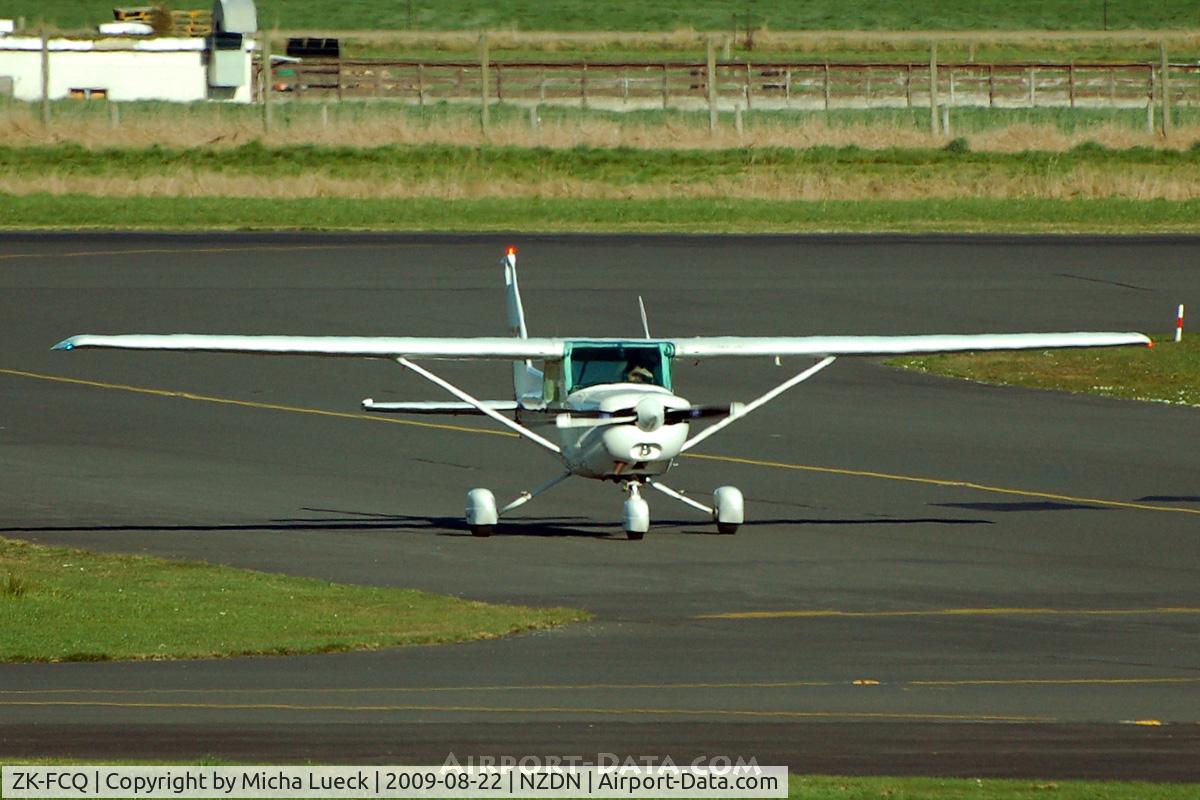 ZK-FCQ, Cessna 152 C/N 15283091, At Dunedin