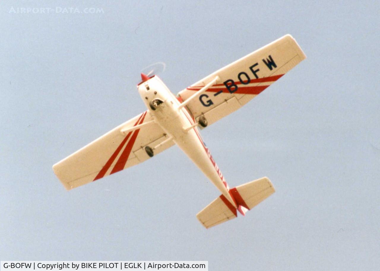 G-BOFW, 1975 Cessna A150M Aerobat C/N A150-0612, FINALS FOR RWY 25 1991-03