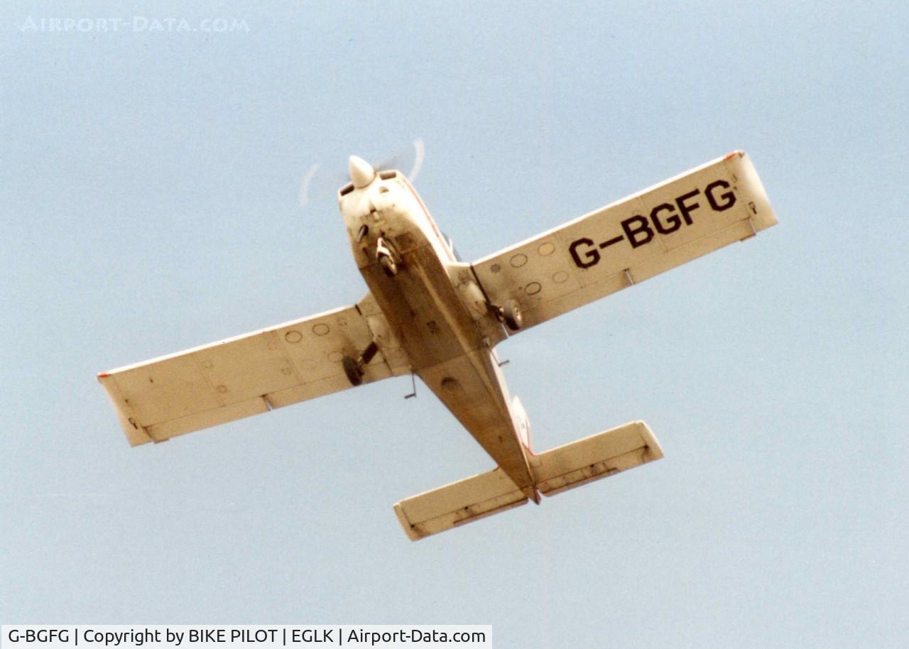 G-BGFG, 1978 Gulfstream American AA-5A Cheetah C/N AA5A-0687, FINALS FOR RWY 25 1991-03. BLACKBUSHE SCHOOL OF FLYING A/C (CABAIR)