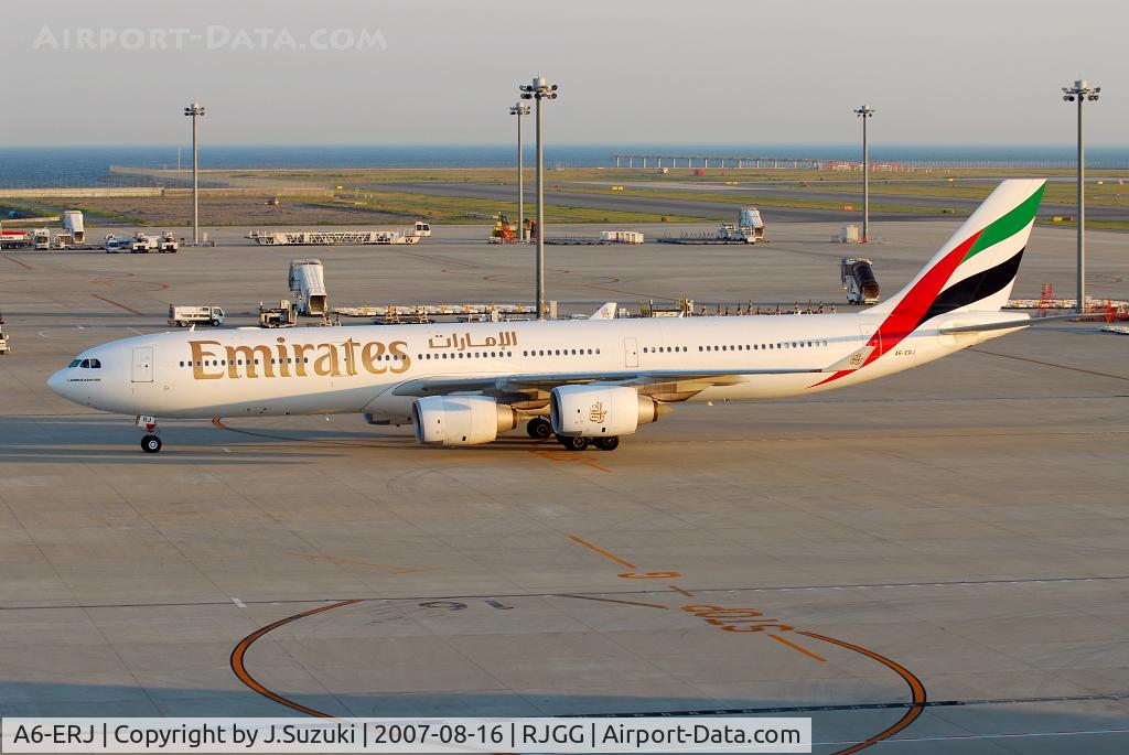 A6-ERJ, Airbus A340-541 C/N 694, Emirate A340-500