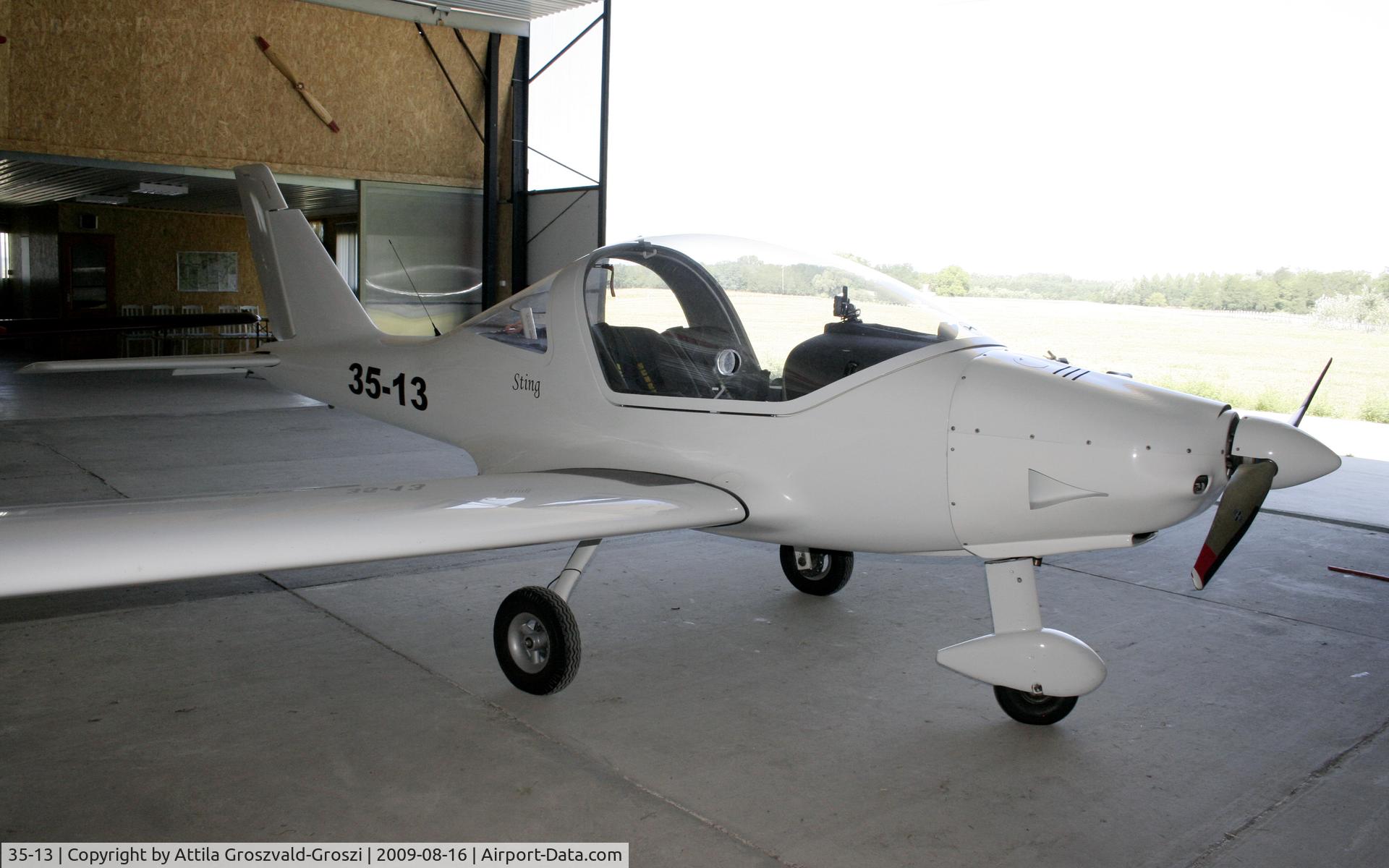 35-13, 2002 TL Ultralight TL 2000 Sting C/N 02ST09, Balloszög Airport - Hangar