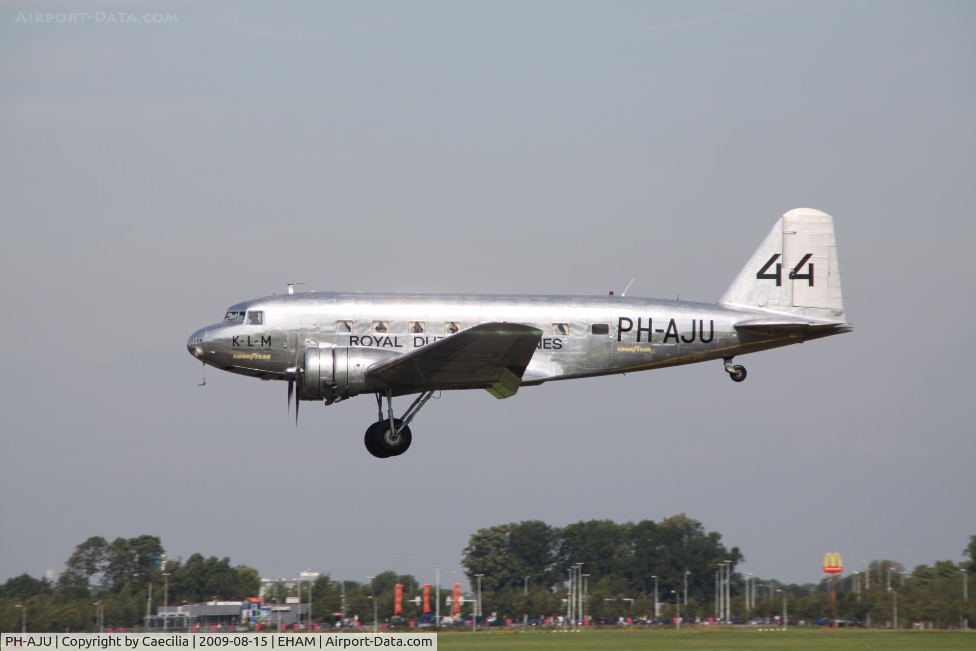 PH-AJU, 1934 Douglas DC-2-112 C/N 1286, History planes at Schiphol-Oost