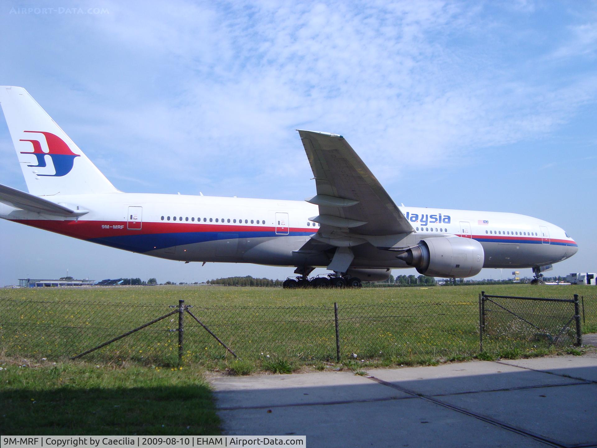 9M-MRF, 1998 Boeing 777-2H6/ER C/N 28413, Leaving Schiphol