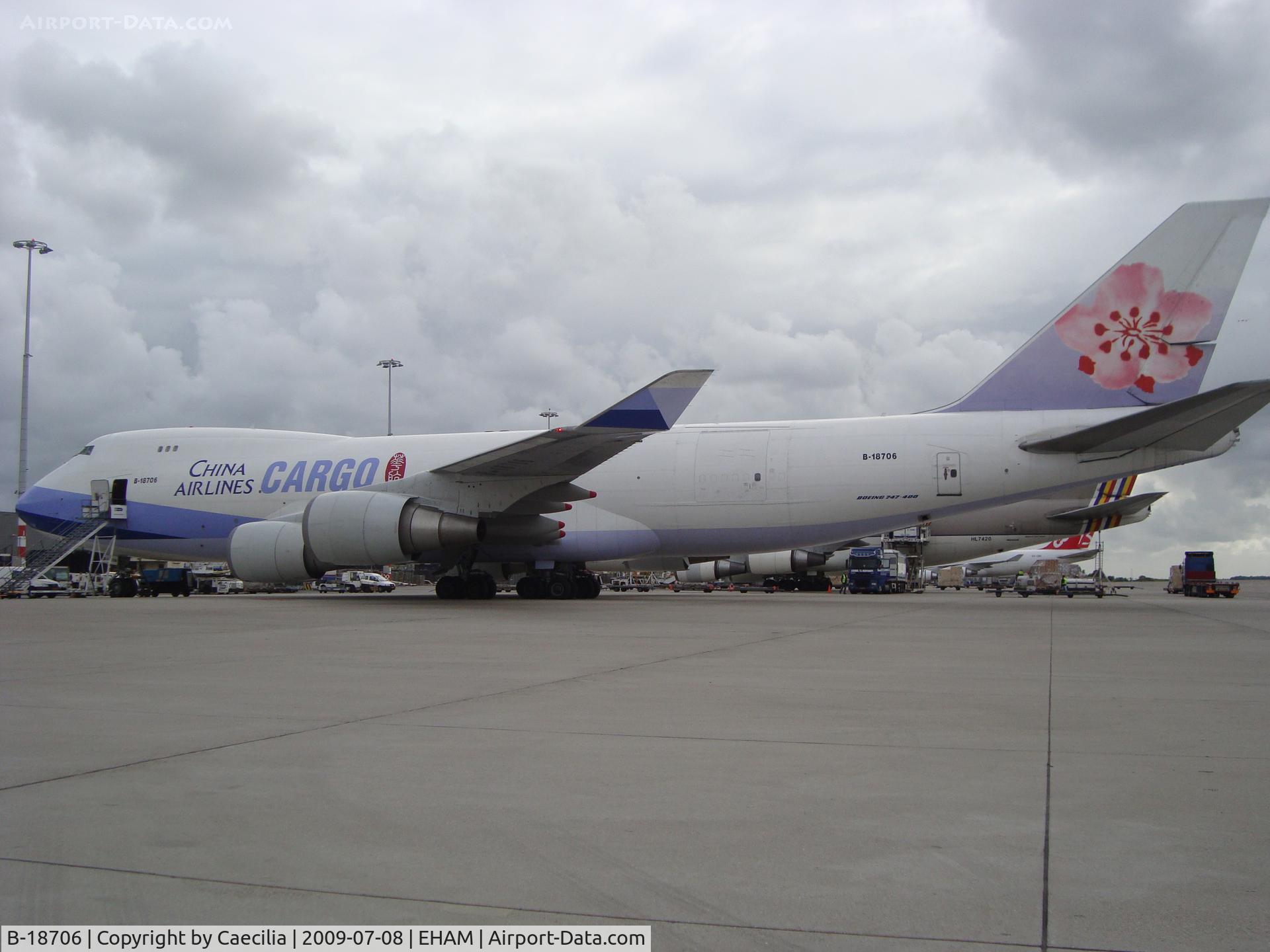 B-18706, 2001 Boeing 747-409F/SCD C/N 30763, China Airlines Cargo at Swissport